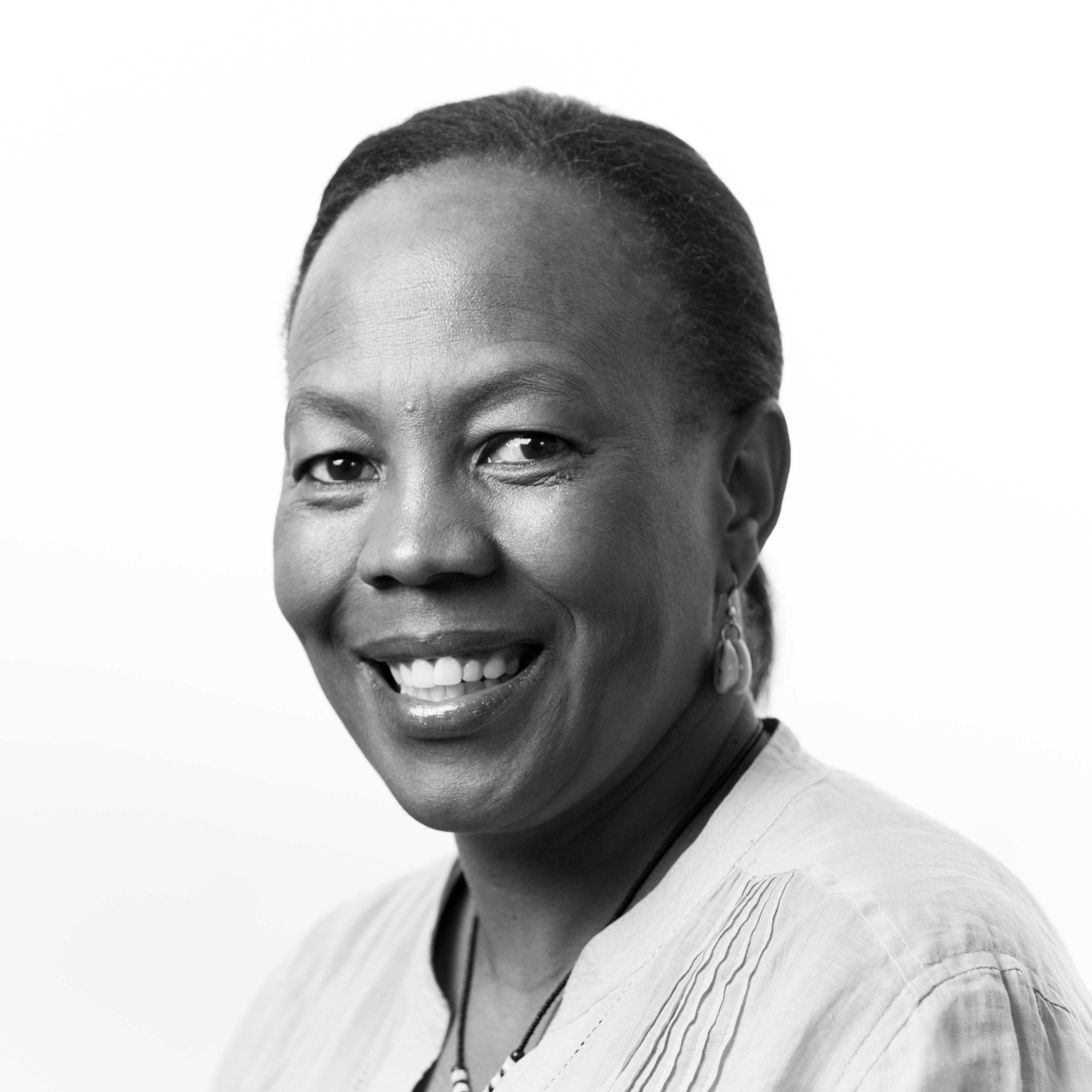 Dr. Julia Louw