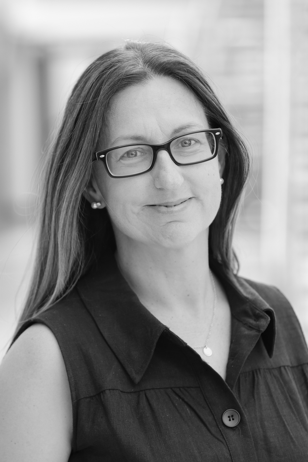 Dr. Linda Biesty